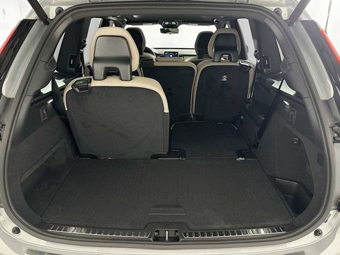 New 2026 Volvo XC90 T8 Plus image 24