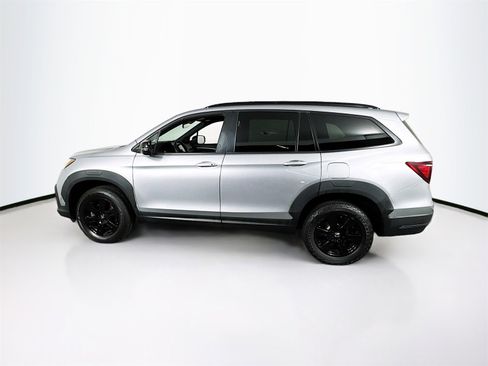 Used 2022 Honda Pilot TrailSport image 4