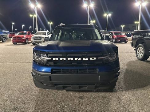 Used 2024 Ford Bronco Sport Outer Banks w/ Tech Package image 2