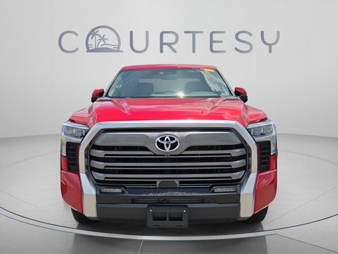 Used 2024 Toyota Tundra Limited AWD/4WD image 4