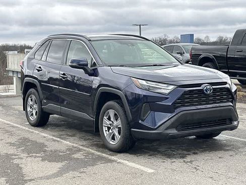 Used 2022 Toyota RAV4 XLE w/ Convenience Package image 23