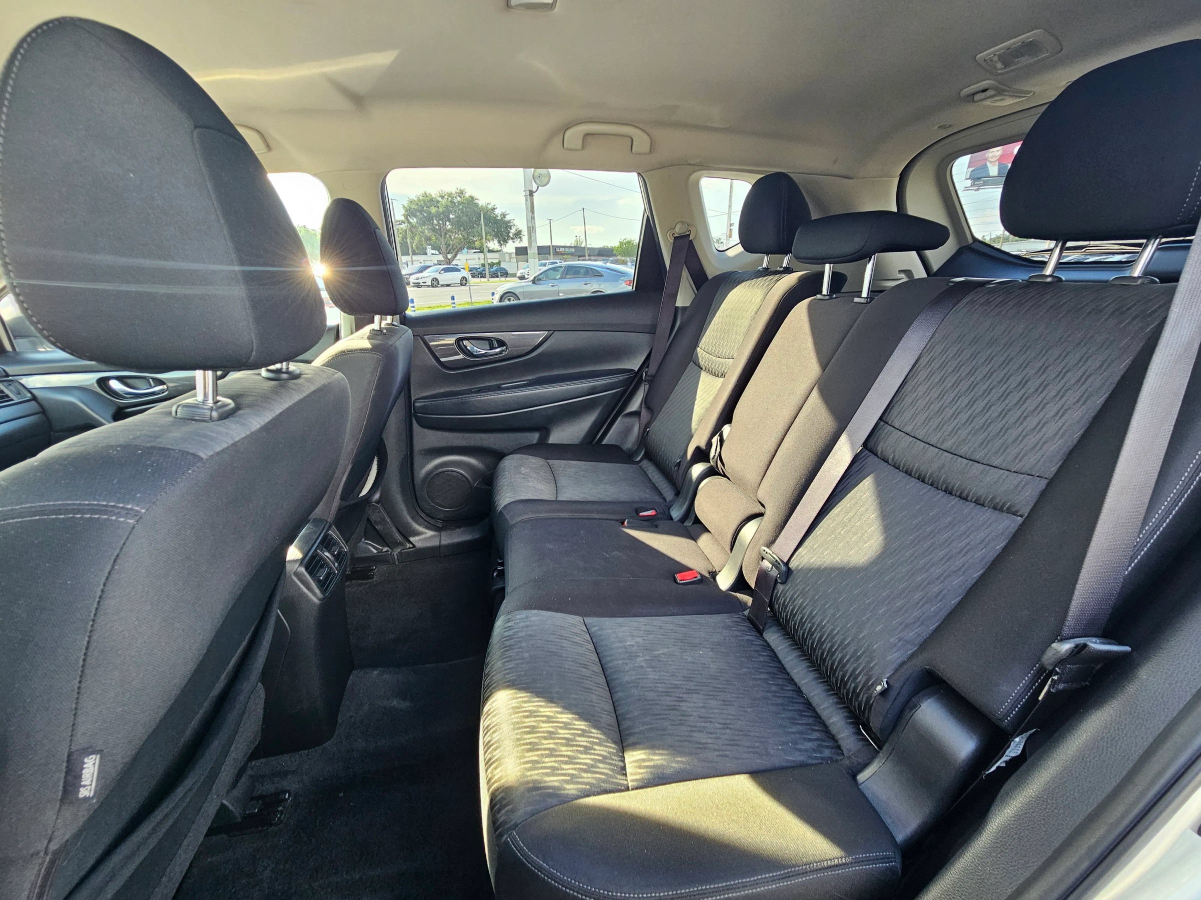Used 2020 Nissan Rogue SV AWD/4WD image 14