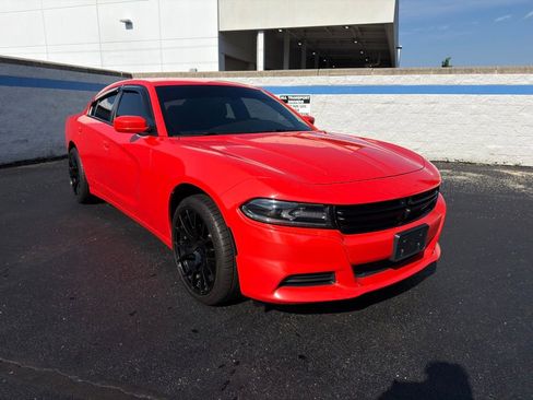 Used 2019 Dodge Charger SXT RWD image 7