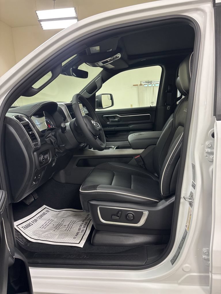 New 2026 RAM 1500 Laramie w/ Laramie Preferred Package AWD/4WD image 10