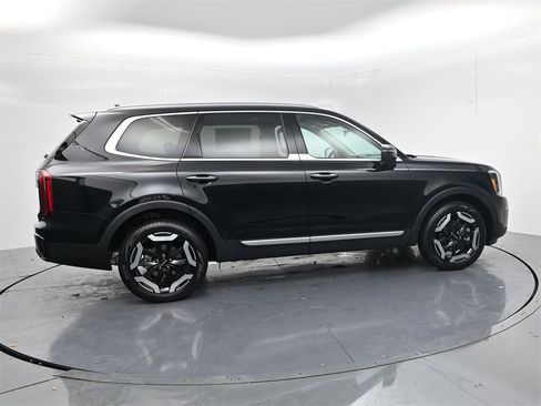 New 2025 Kia Telluride S image 8