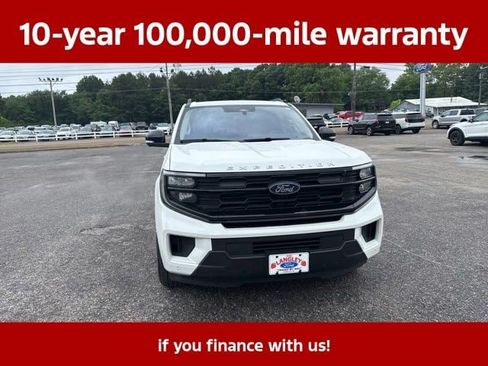 Used 2025 Ford Expedition Active RWD image 8