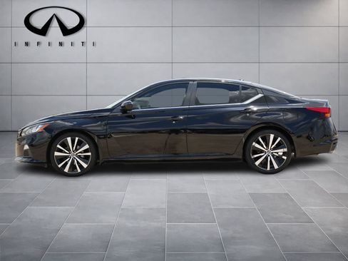 Used 2020 Nissan Altima 2.5 SR FWD image 4