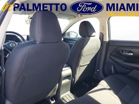 Used 2023 Nissan Sentra SR w/ Electronics Package image 10