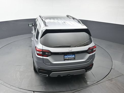 Certified 2025 Honda Pilot Touring image 45
