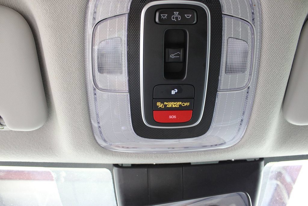 Used 2024 Hyundai Elantra Limited FWD image 29