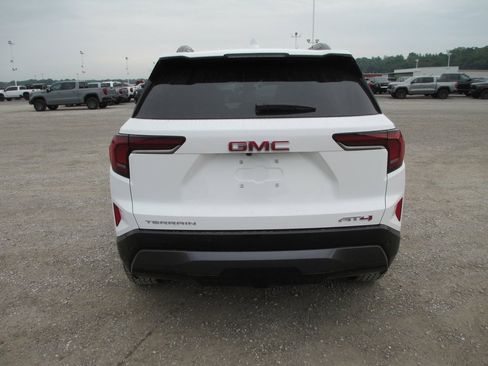 New 2026 GMC Terrain AT4 image 5