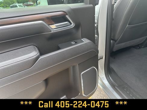 Used 2025 GMC Sierra 1500 SLT AWD/4WD image 24