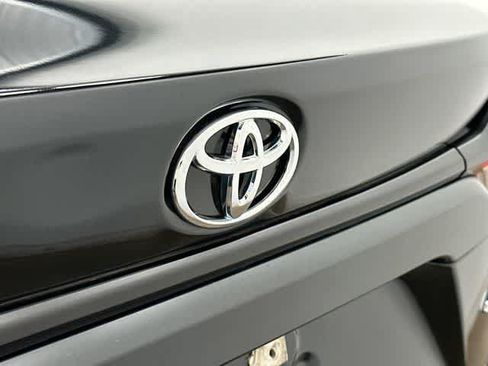 Used 2022 Toyota Corolla LE FWD image 25