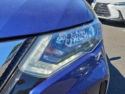 Certified 2019 Nissan Rogue SV AWD/4WD image 9