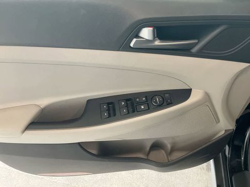 Used 2017 Hyundai Tucson Sport image 13