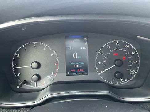 Used 2025 Toyota Corolla LE image 24