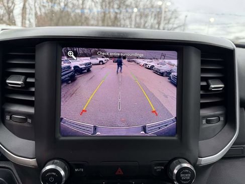 Used 2021 RAM 1500 Big Horn image 32