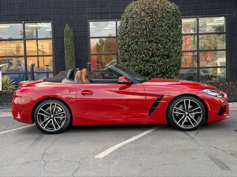 Used 2020 BMW Z4 sDrive30i w/ M Sport Package image 21