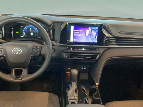 Used 2025 Toyota Camry LE FWD image 26
