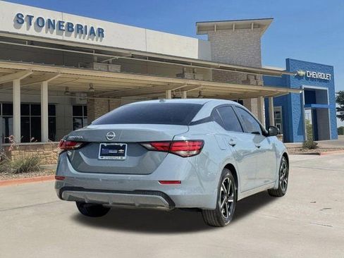 Used 2025 Nissan Sentra SV w/ All-Weather Package FWD image 5