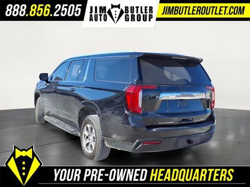 Used 2022 GMC Yukon XL SLE image 2