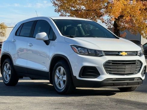 Used 2020 Chevrolet Trax LS w/ Tint and Cruise Package image 8