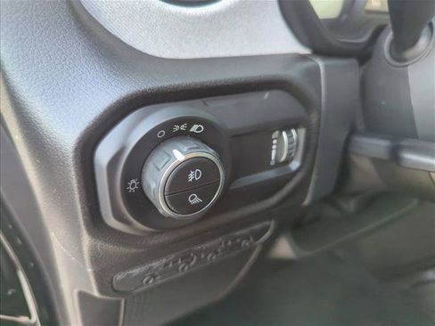 New 2026 Jeep Gladiator Sport AWD/4WD image 17