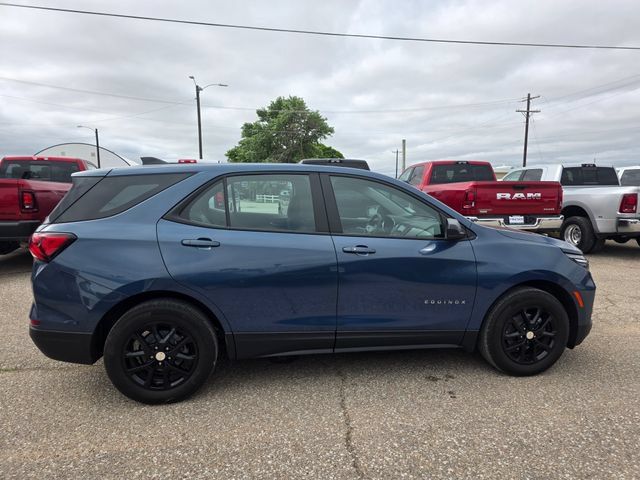 Used 2024 Chevrolet Equinox LS FWD image 8