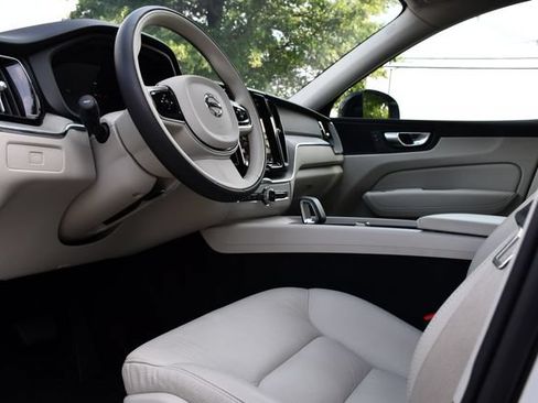 Certified 2024 Volvo XC60 B5 Plus w/ Protection Package Premier AWD/4WD image 14