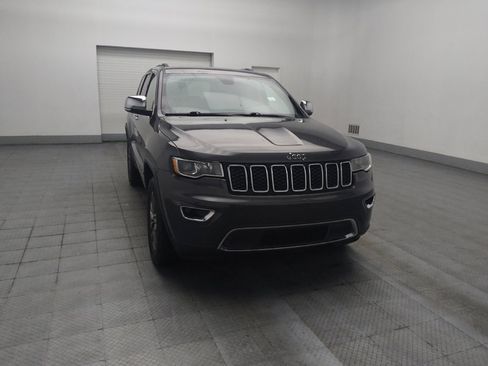 Used 2017 Jeep Grand Cherokee Limited RWD image 13