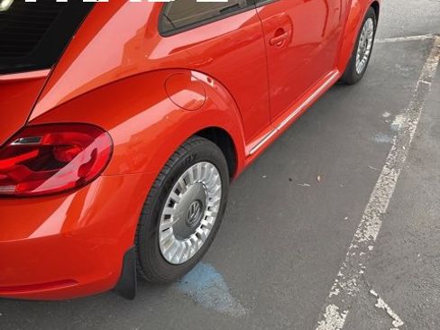 Used 2016 Volkswagen Beetle 1.8T SE image 4