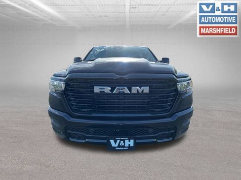 Used 2025 RAM 1500 Laramie AWD/4WD image 9