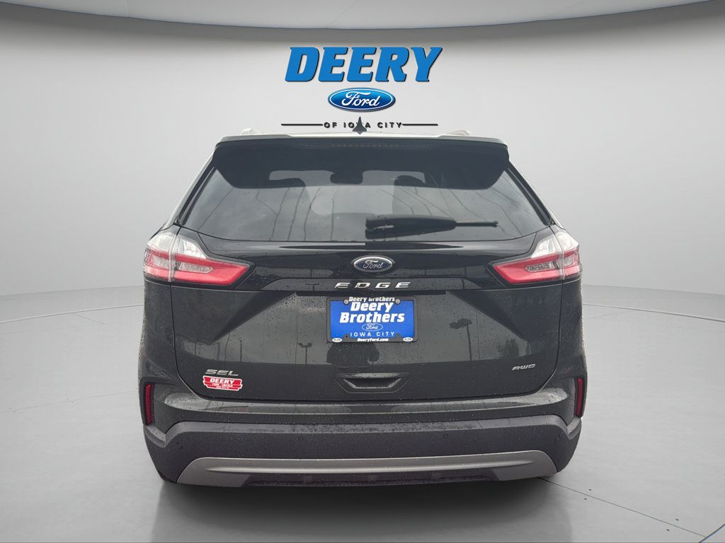 Certified 2024 Ford Edge SEL w/ Convenience Package AWD/4WD image 12