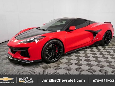 Used 2024 Chevrolet Corvette Z06 w/ Chrome Exterior Badge Package RWD image 23