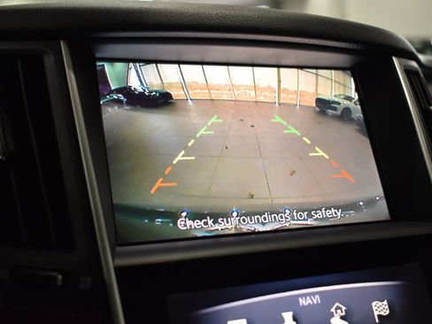 Used 2017 INFINITI Q60 Red Sport 400 image 22