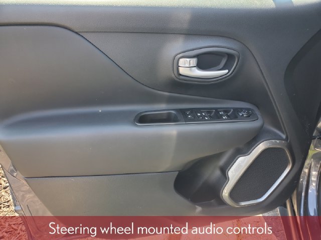 Used 2023 Jeep Renegade Limited AWD/4WD image 12