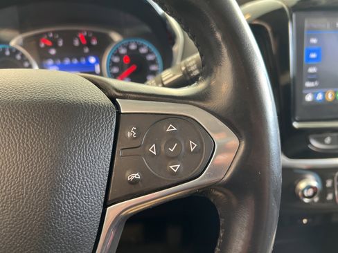 Used 2021 Chevrolet Traverse LT image 15