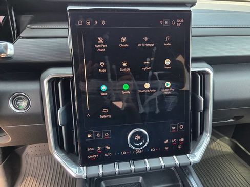 Used 2024 GMC Acadia Elevation w/ Super Cruise Package FWD image 25