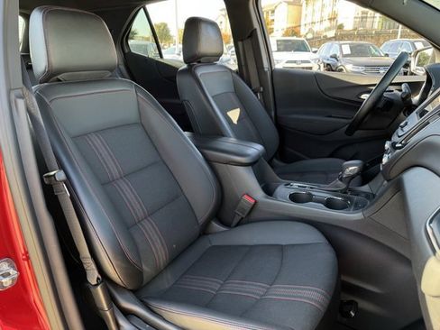 Used 2023 Chevrolet Equinox RS image 33
