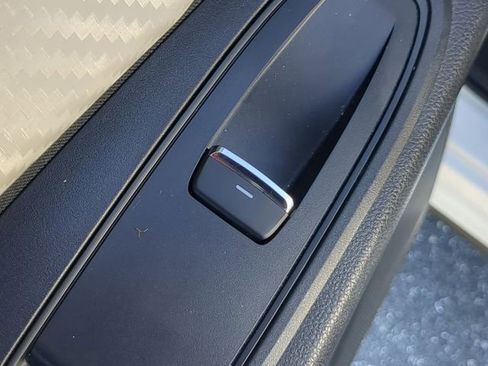 Used 2021 Subaru Ascent Premium w/ Convenience Package image 36