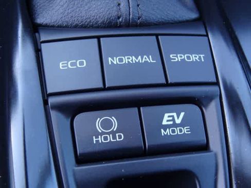 Used 2025 Toyota Camry LE FWD image 28