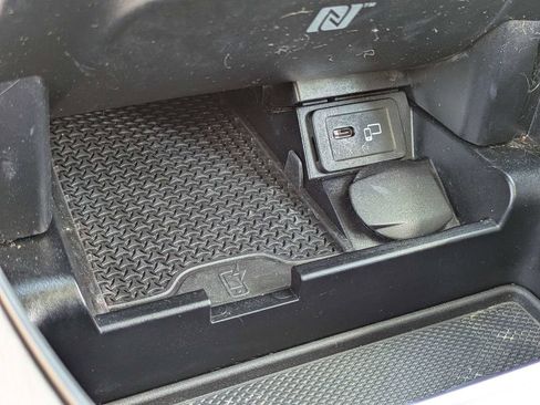 Used 2022 Mercedes-Benz E 450 Coupe w/ AMG Line image 21