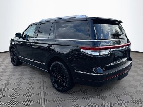 Used 2024 Lincoln Navigator Reserve w/ Equipment Group 201A image 8