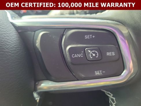 Used 2023 Jeep Wrangler Unlimited Sahara w/ Cold Weather Group AWD/4WD image 29