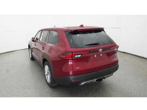 New 2026 Toyota Grand Highlander Platinum image 6