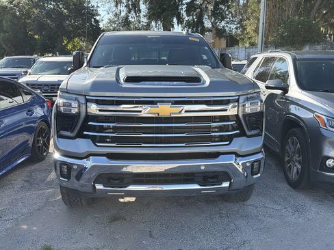 Used 2025 Chevrolet Silverado 2500 LTZ w/ LTZ Premium Package AWD/4WD image 10