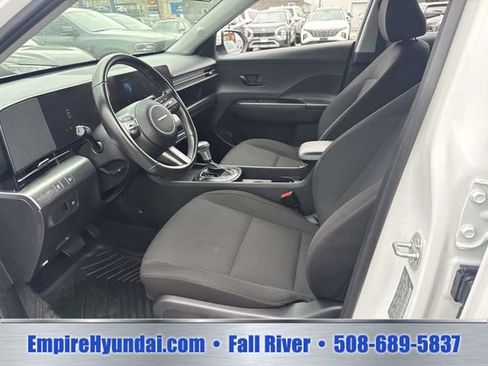 Used 2024 Hyundai Kona SEL AWD/4WD image 16