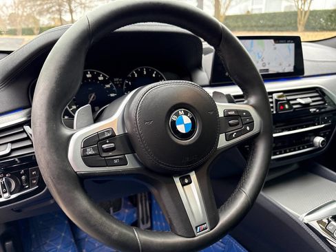 Used 2018 BMW 530i xDrive image 19