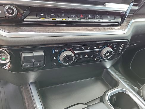 Certified 2022 Chevrolet Silverado 1500 LTZ w/ LTZ Premium Texas Edition image 22