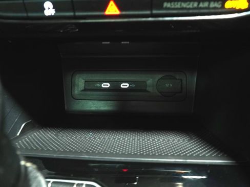 Used 2022 Volkswagen Atlas SEL AWD/4WD image 21